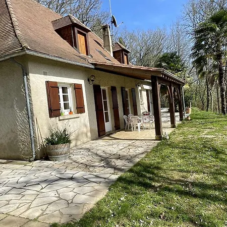 Charmante Maison Avec Piscine Pour 6 Personnes A - Fr-1-824-17 *