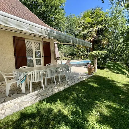 Charmante Maison Avec Piscine Pour 6 Personnes A - Fr-1-824-17 Holiday home Tremolat