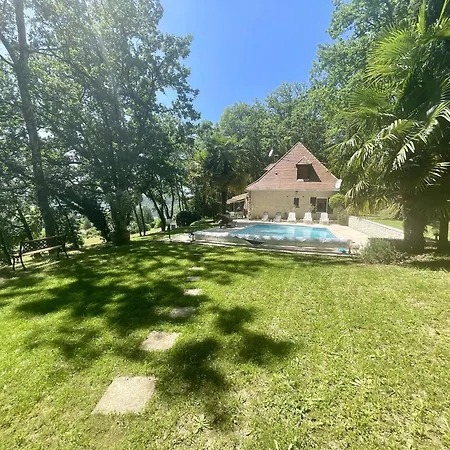 Holiday home Charmante Maison Avec Piscine Pour 6 Personnes A - Fr-1-824-17